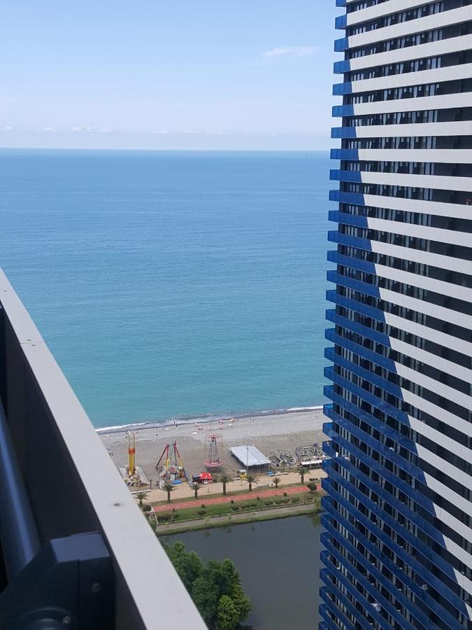 Orbi City- Twin Towers Corpus C Batumi Bagian luar foto