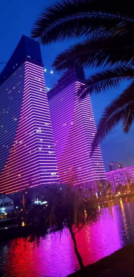 Orbi City- Twin Towers Corpus C Batumi Bagian luar foto