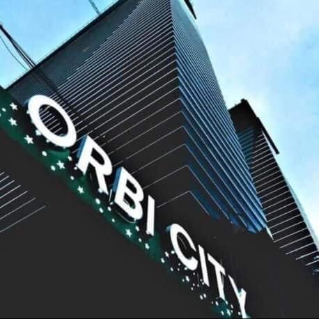 Orbi City- Twin Towers Corpus C Batumi Bagian luar foto